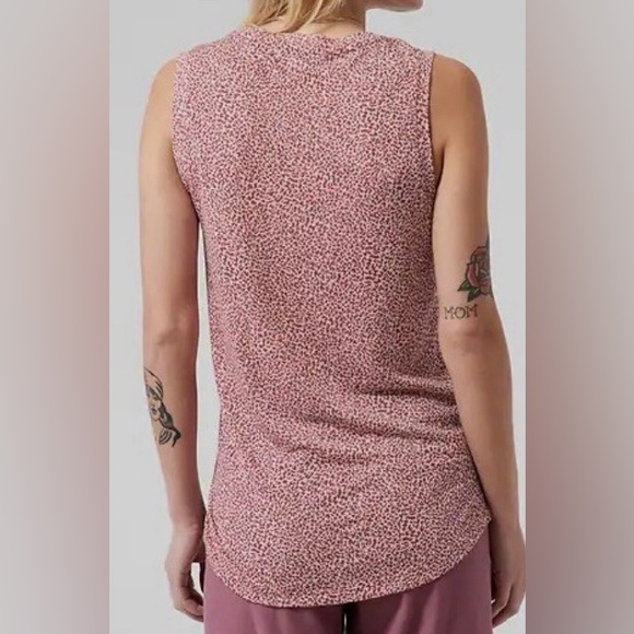 Athleta Breezy Top in Cheetah Print - Picture 2 of 3